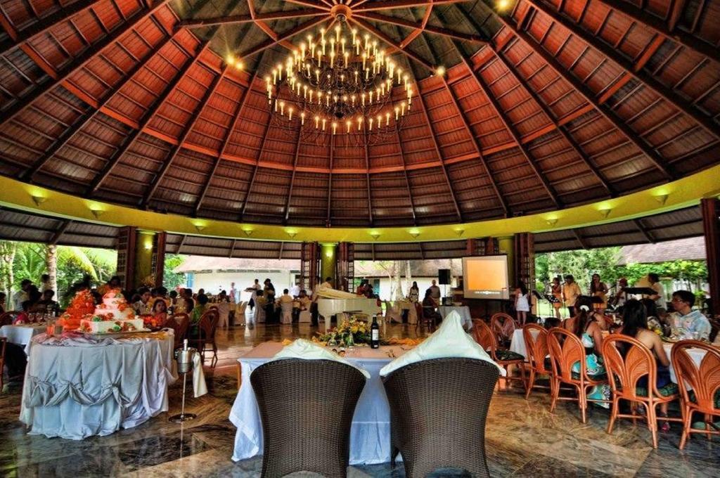 Cordova Reef Village Resort Lapu-Lapu City Esterno foto