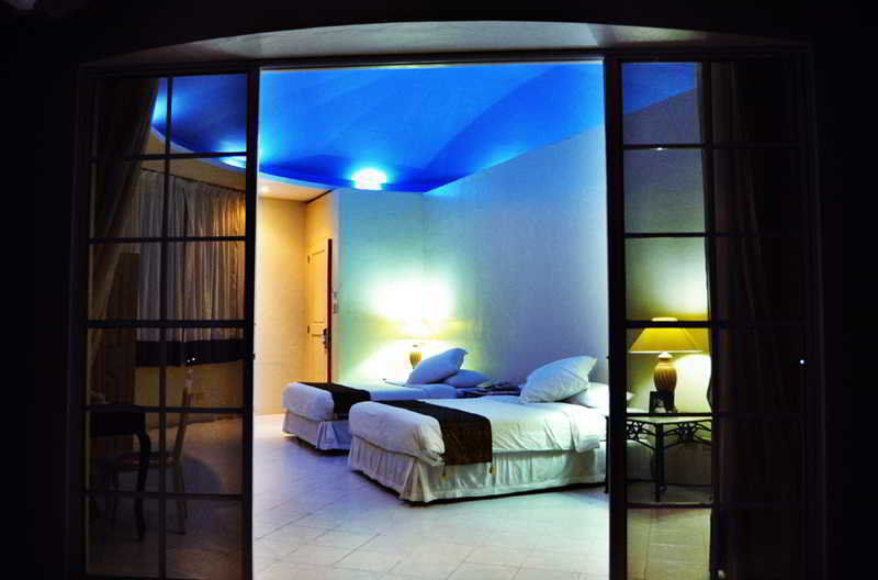 Cordova Reef Village Resort Lapu-Lapu City Esterno foto