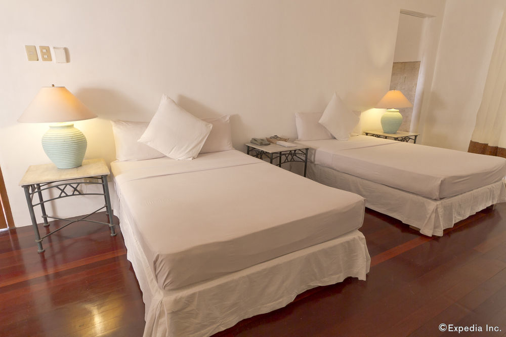Cordova Reef Village Resort Lapu-Lapu City Esterno foto