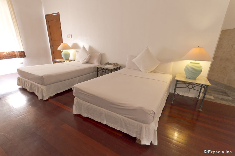 Cordova Reef Village Resort Lapu-Lapu City Esterno foto