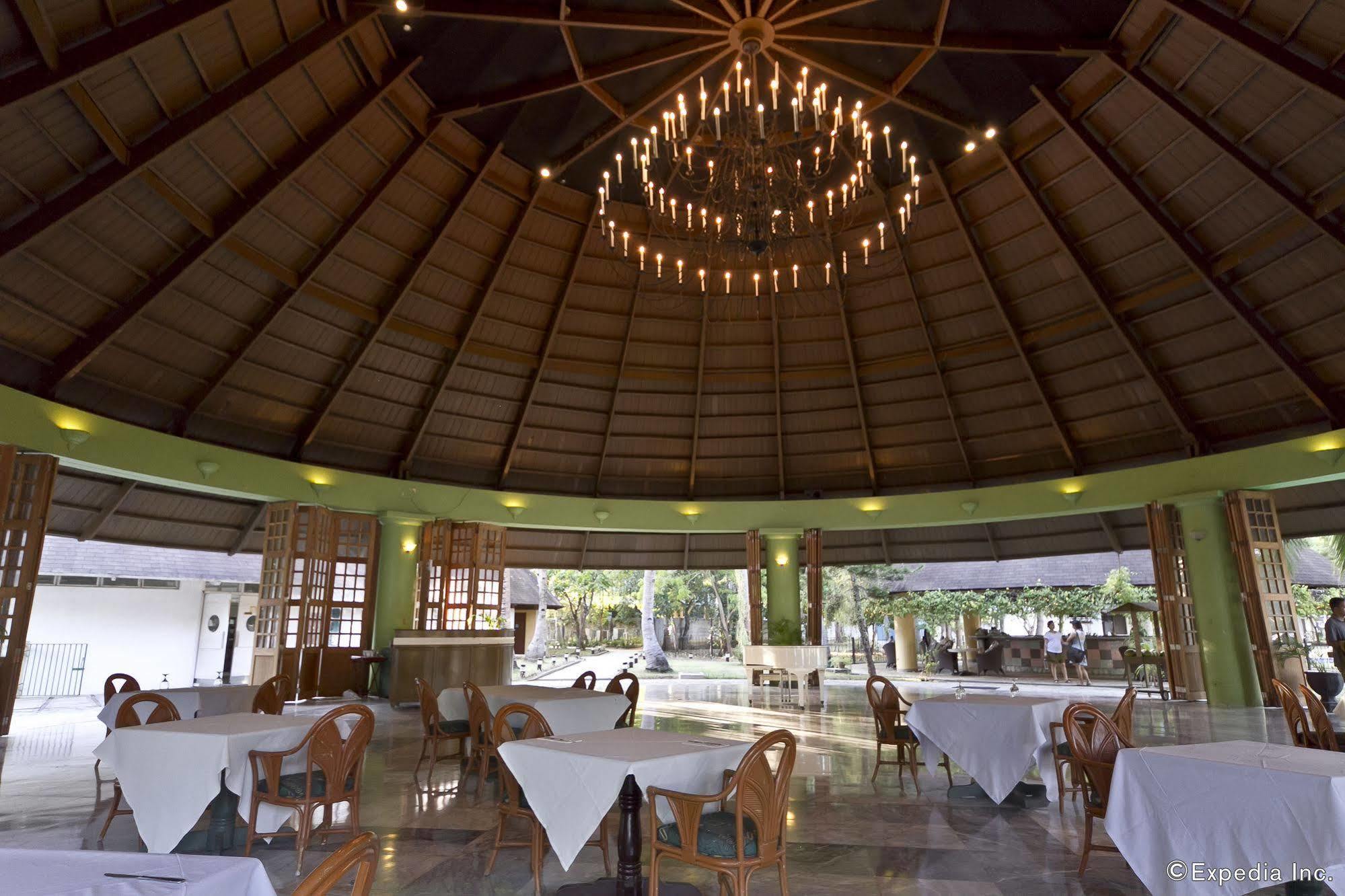 Cordova Reef Village Resort Lapu-Lapu City Esterno foto